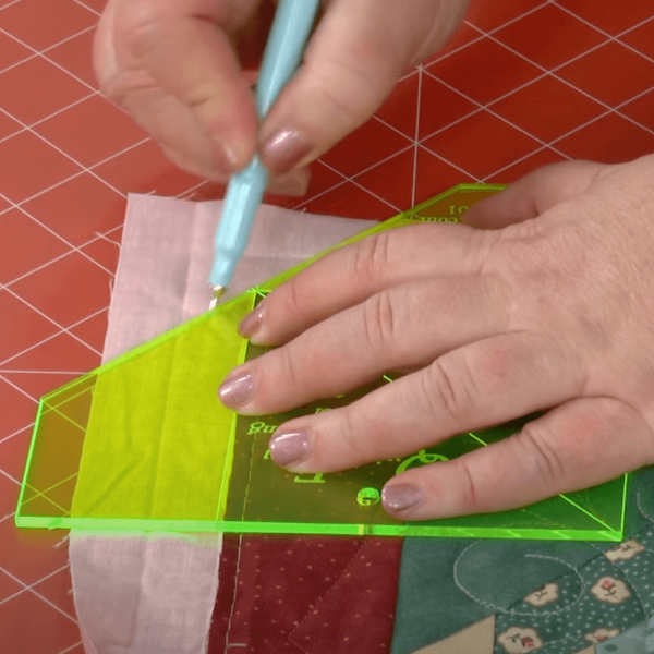 Quilt Binding Instructions with the Easy Miter Binding Tool - RunMDeal